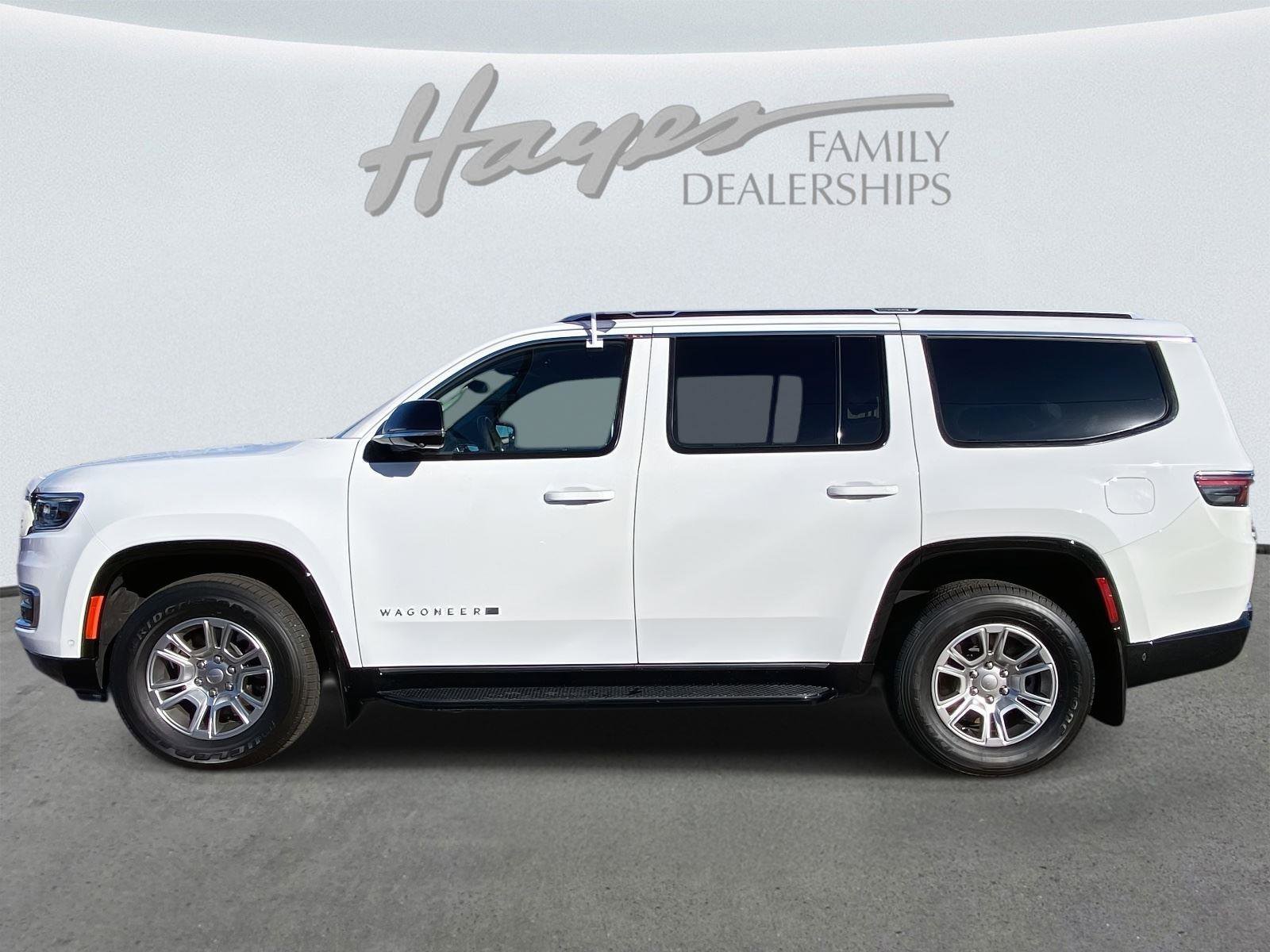 Certified 2024 Jeep Wagoneer 4WD w/ Convenience Group I image 10