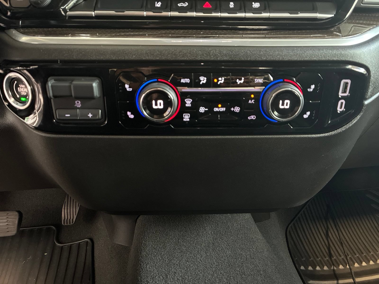 Used 2025 Chevrolet Silverado 2500 LT w/ Convenience Package AWD/4WD image 23