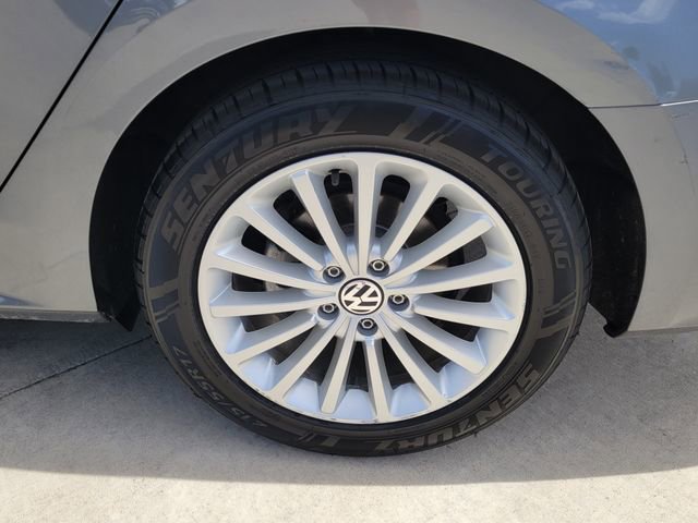 Used 2017 Volkswagen Passat 1.8T SE w/ SE Lighting Package FWD image 14