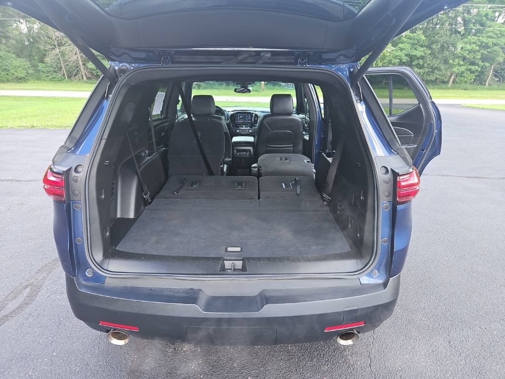 Used 2023 Chevrolet Traverse LT AWD/4WD image 27