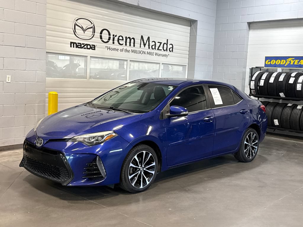 Used 2018 Toyota Corolla SE w/ Body Protection Package FWD image 1