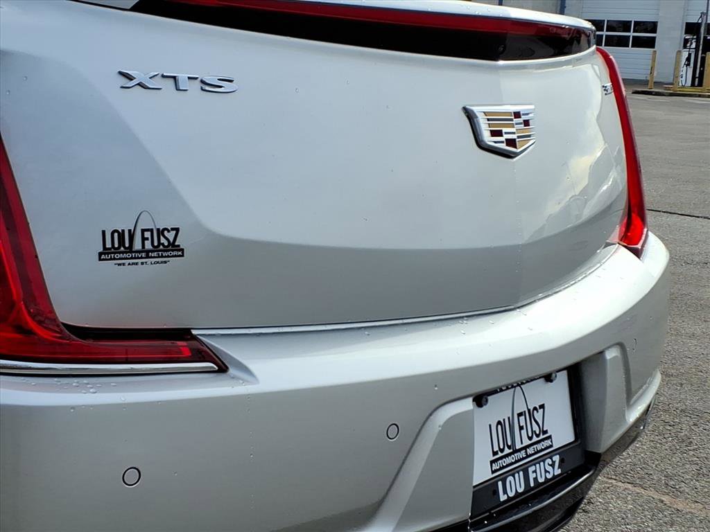 Used 2019 Cadillac XTS Luxury image 34