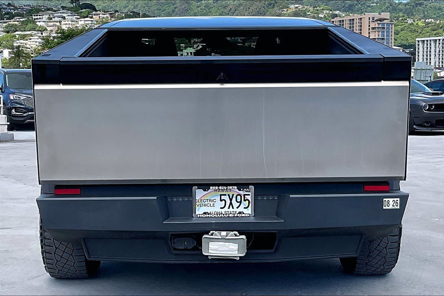 Used 2024 Tesla Cybertruck AWD Crew Cab image 5