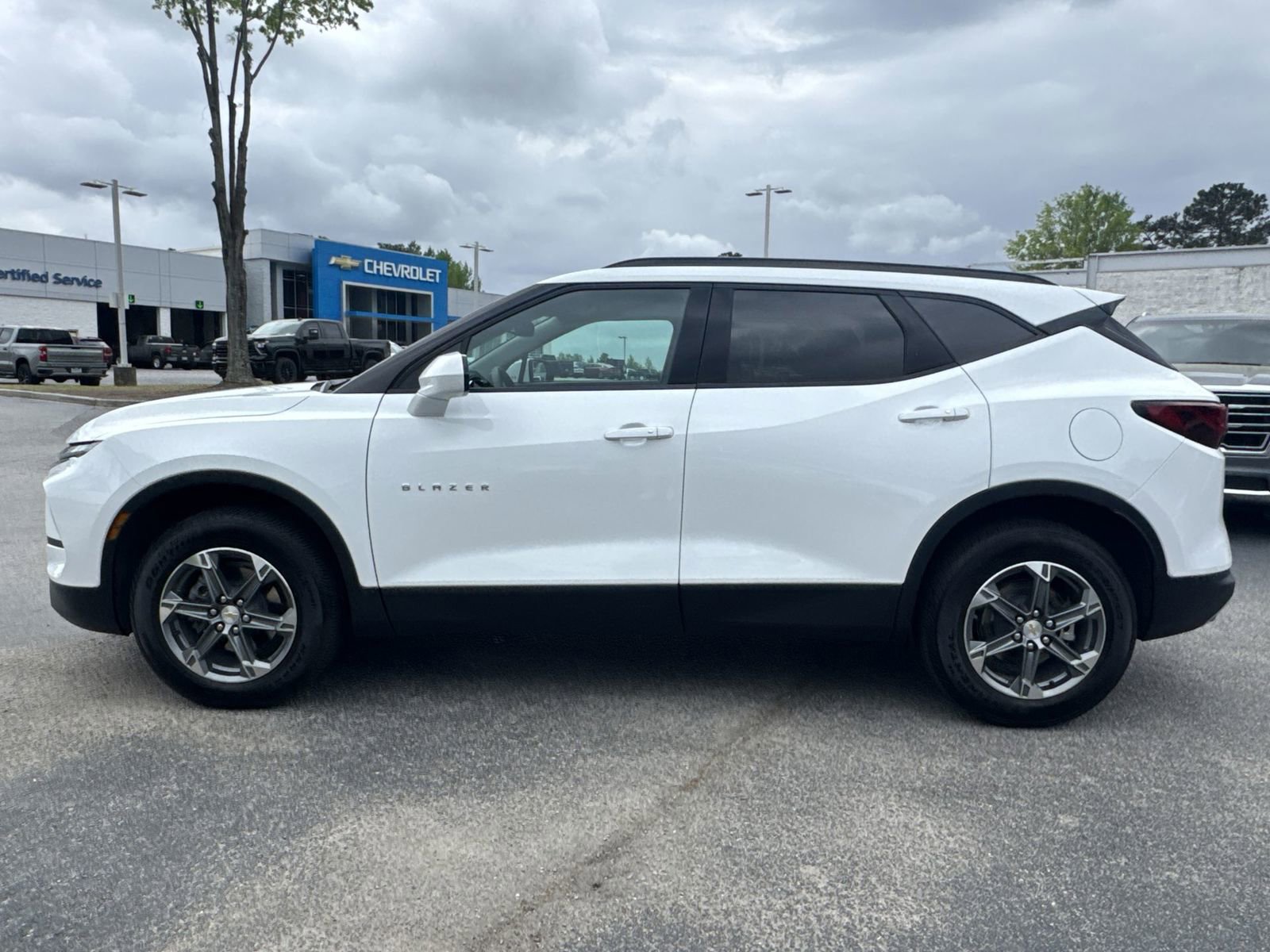 Used 2024 Chevrolet Blazer LT w/ Convenience Package image 7