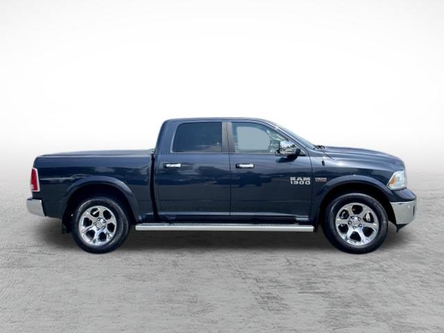Used 2017 RAM 1500 Laramie w/ Convenience Group AWD/4WD image 4