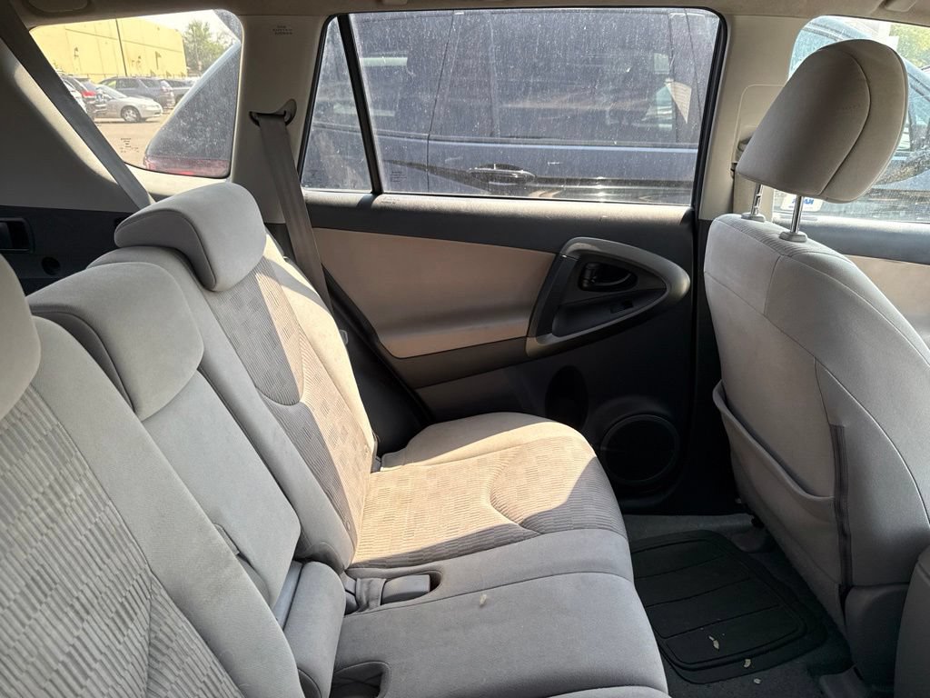 Used 2011 Toyota RAV4 4WD w/ Base L4 Extra Value Pkg image 4