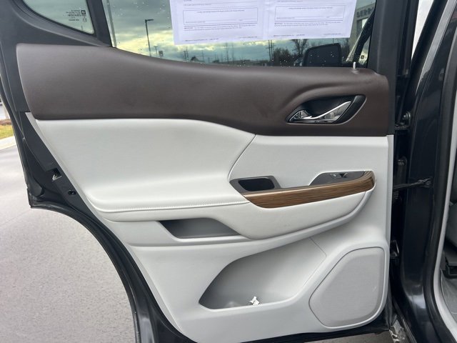 Used 2020 GMC Acadia SLE w/ Driver Convenience Package image 16