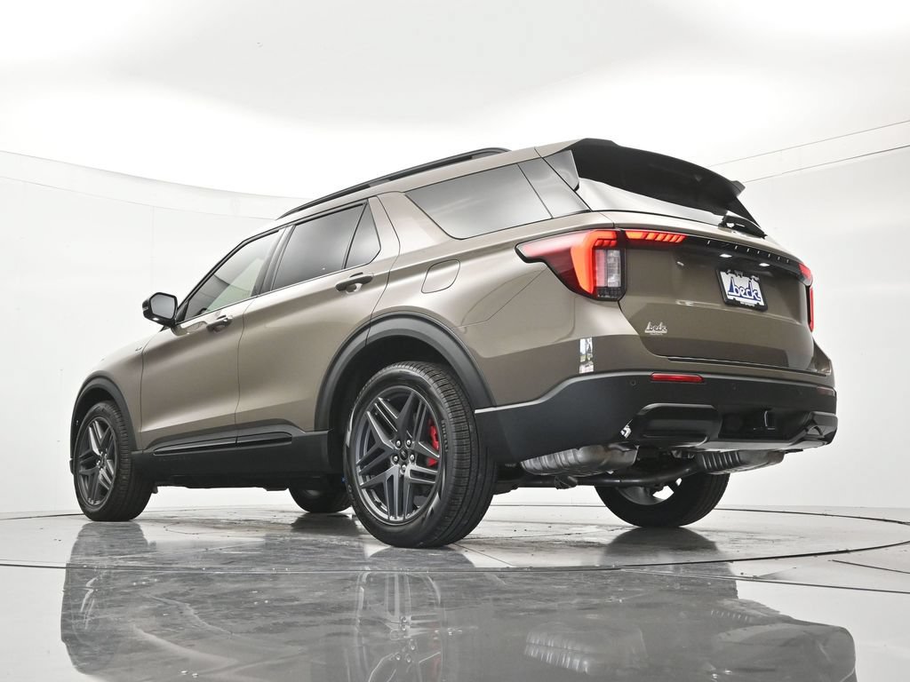 New 2027 Ford Explorer ST-Line w/ ST-Line Street Pack RWD image 44