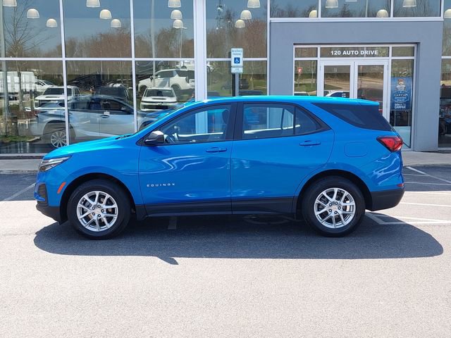 Used 2024 Chevrolet Equinox LS w/ Driver Confidence II Package image 9