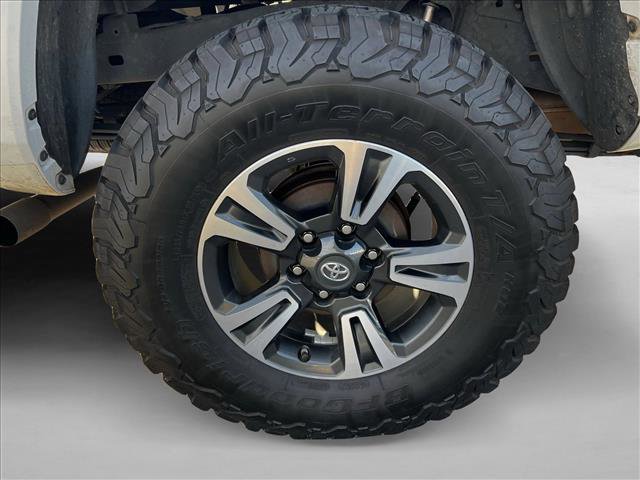Used 2019 Toyota Tacoma TRD Sport image 26