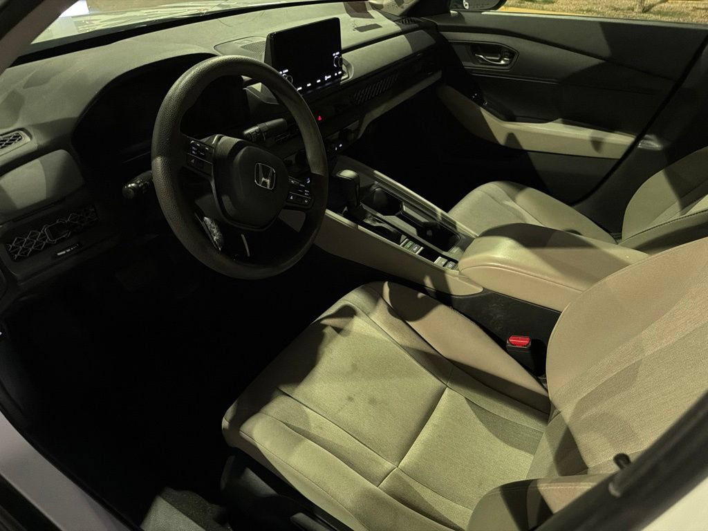 Used 2023 Honda Accord LX image 8