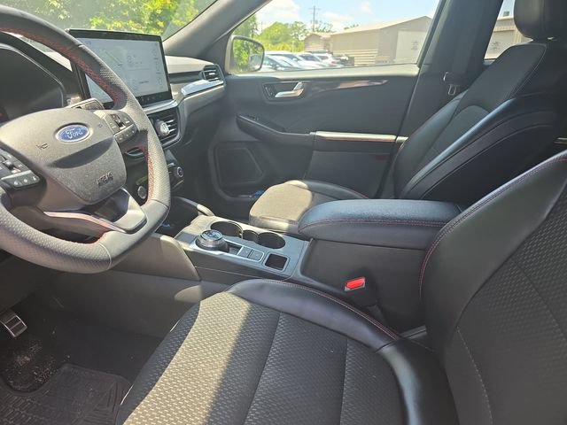 Used 2024 Ford Escape ST-Line w/ Tech Pack #1 FWD image 13