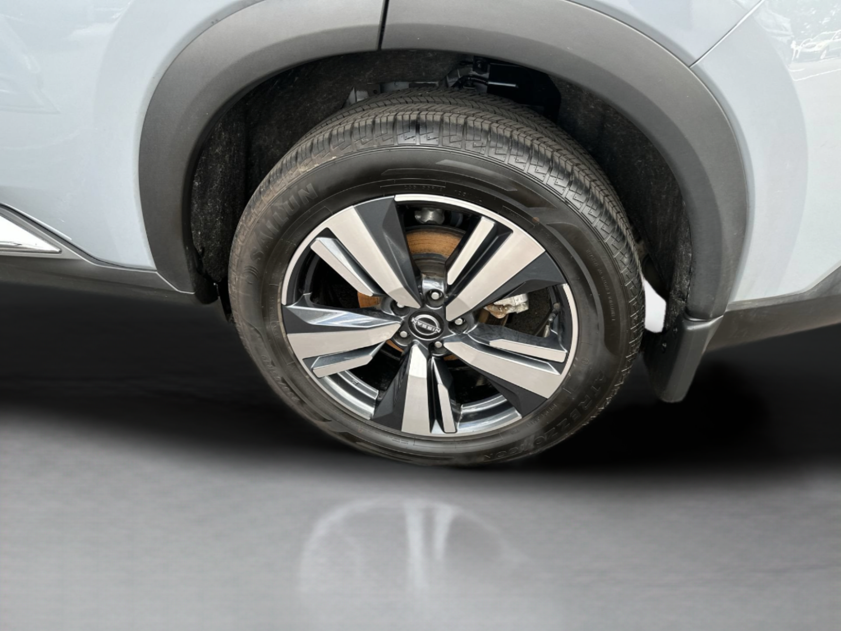 Used 2023 Nissan Rogue SL FWD image 31
