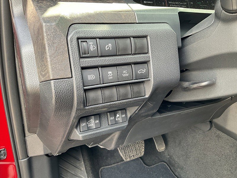 Used 2025 Toyota Tacoma Limited AWD/4WD image 15