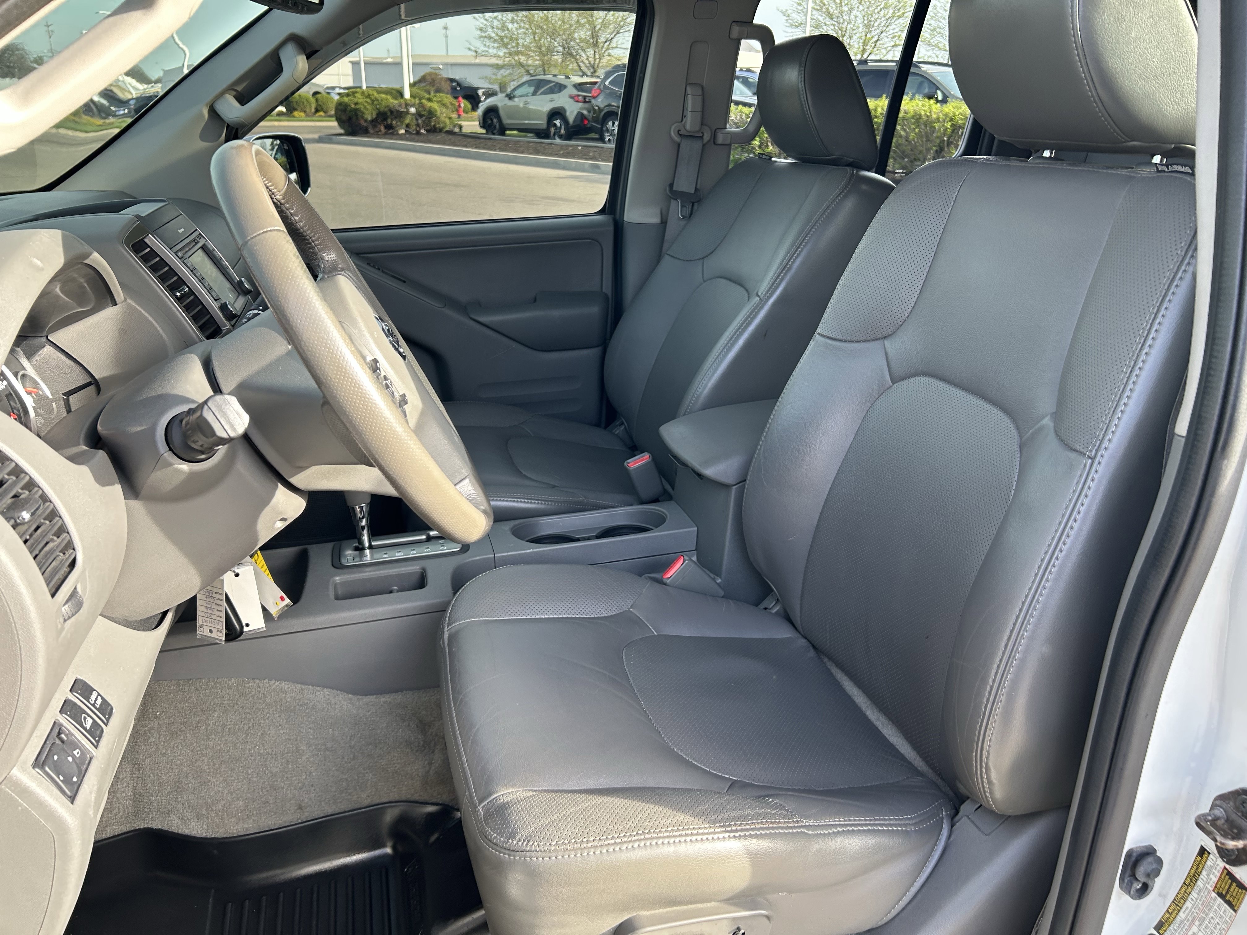 Used 2016 Nissan Frontier SL image 22
