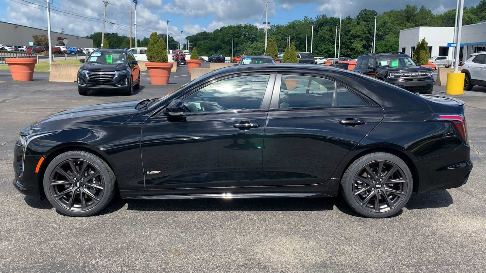 Certified 2025 Cadillac CT4 V w/ Climate Package AWD/4WD image 5