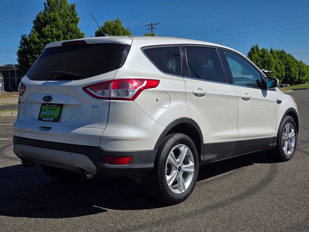 Used 2015 Ford Escape SE FWD image 5