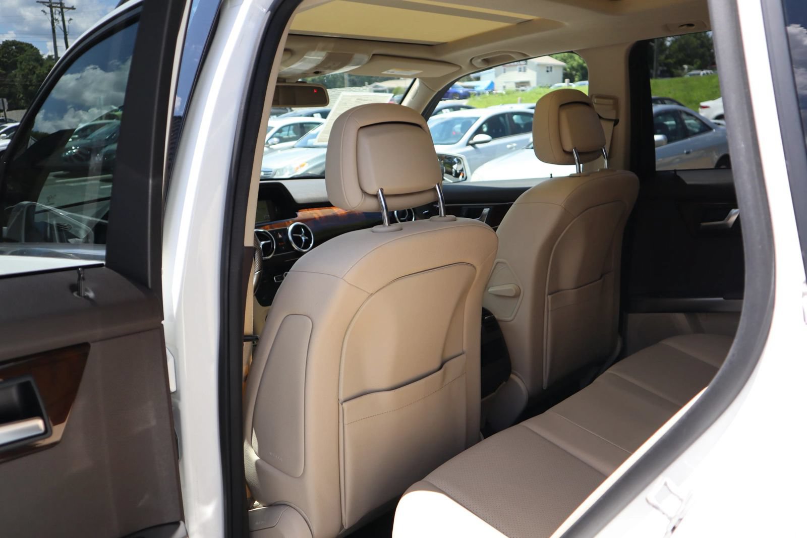 Used 2015 Mercedes-Benz GLK 350 2WD image 12