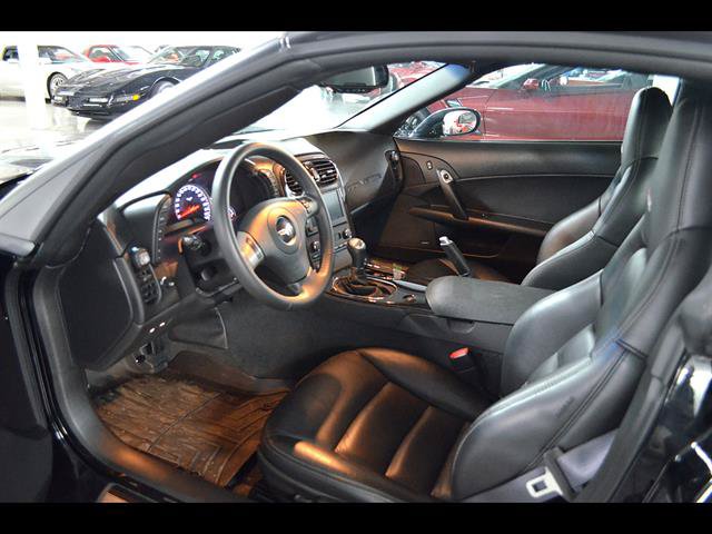 Used 2010 Chevrolet Corvette Z06 w/ Preferred Equipment Group RWD image 5