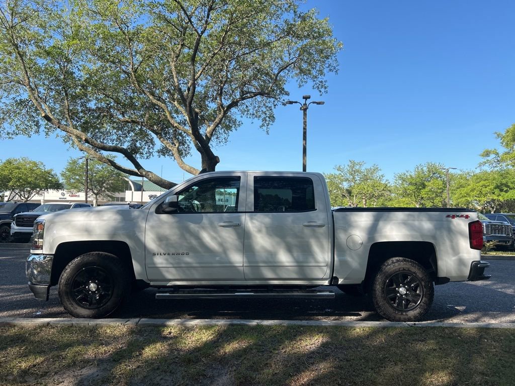 Used 2017 Chevrolet Silverado 1500 LT w/ All Star Edition image 2