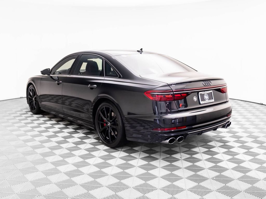 Used 2022 Audi S8 video 4