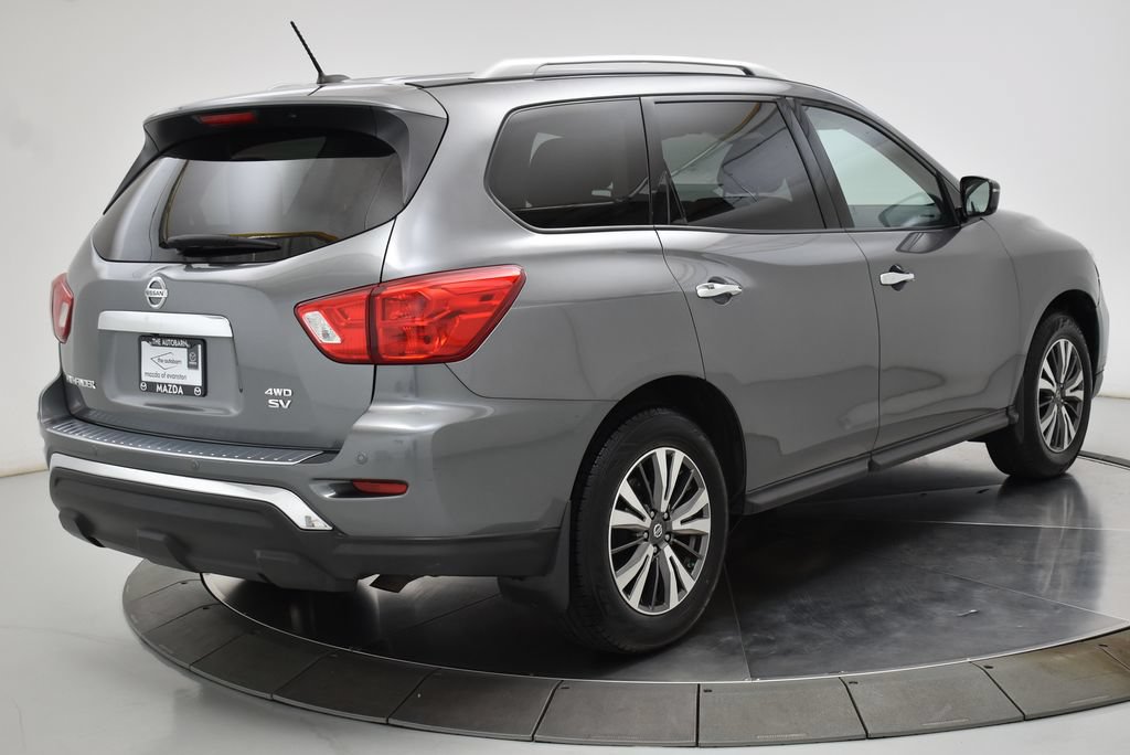 Used 2017 Nissan Pathfinder SV AWD/4WD image 21