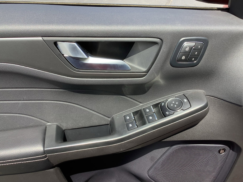 Used 2024 Ford Escape Active w/ Tech Pack #2 AWD/4WD image 13
