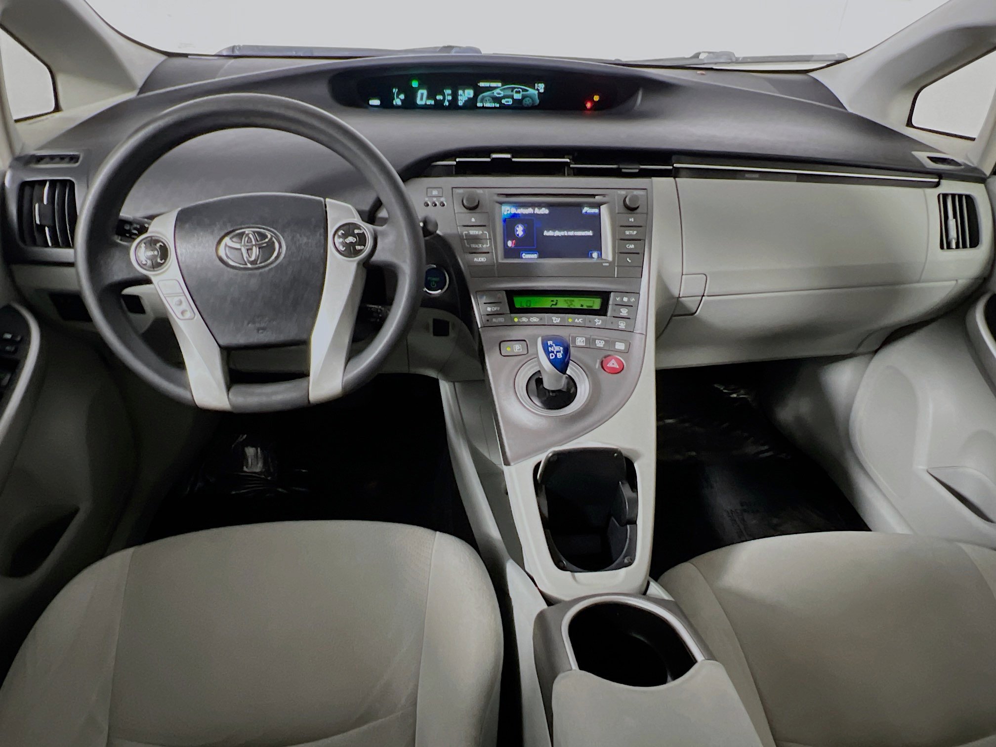 Used 2015 Toyota Prius Two image 29