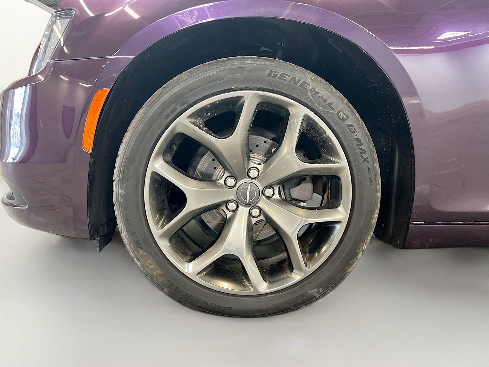 Used 2021 Chrysler 300 Touring w/ Sport Appearance Package image 29