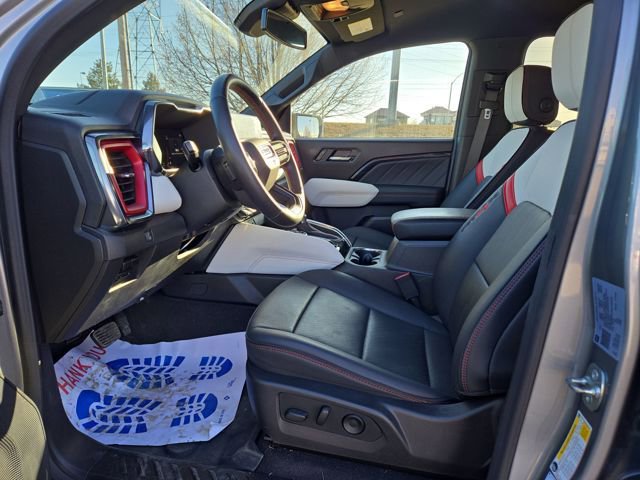 Used 2024 GMC Canyon AT4X image 2