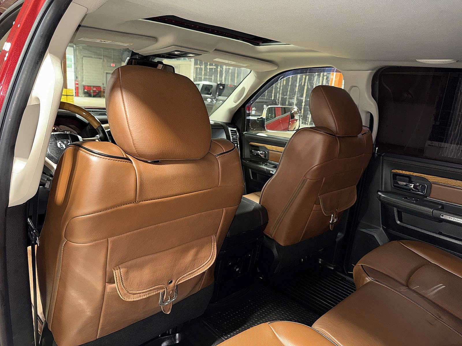 Used 2014 RAM 3500 Laramie Longhorn AWD/4WD image 33