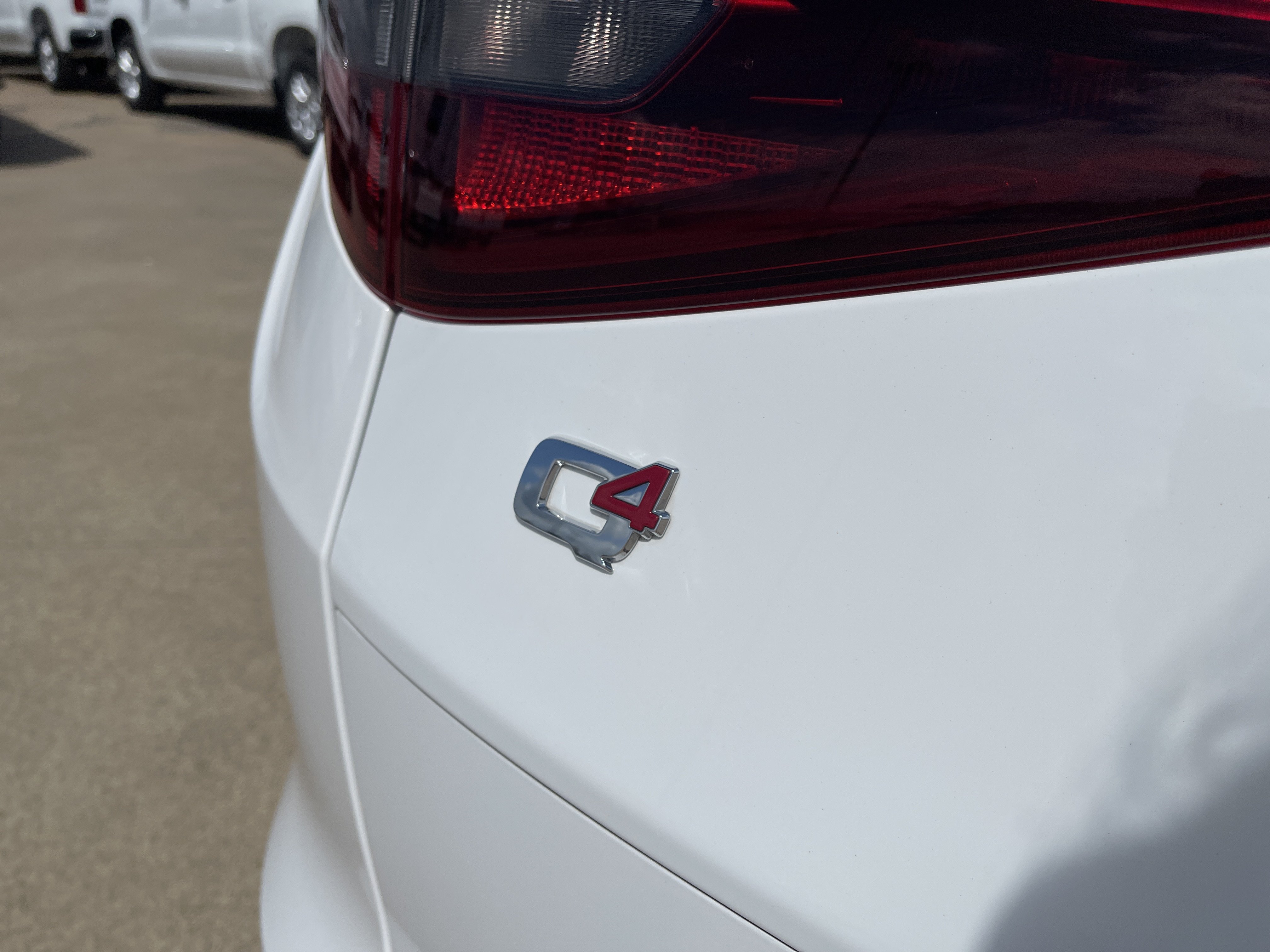 Used 2022 Alfa Romeo Stelvio Veloce AWD/4WD image 12