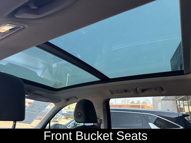 Used 2019 Volkswagen Tiguan SE w/ Panoramic Sunroof Package image 29