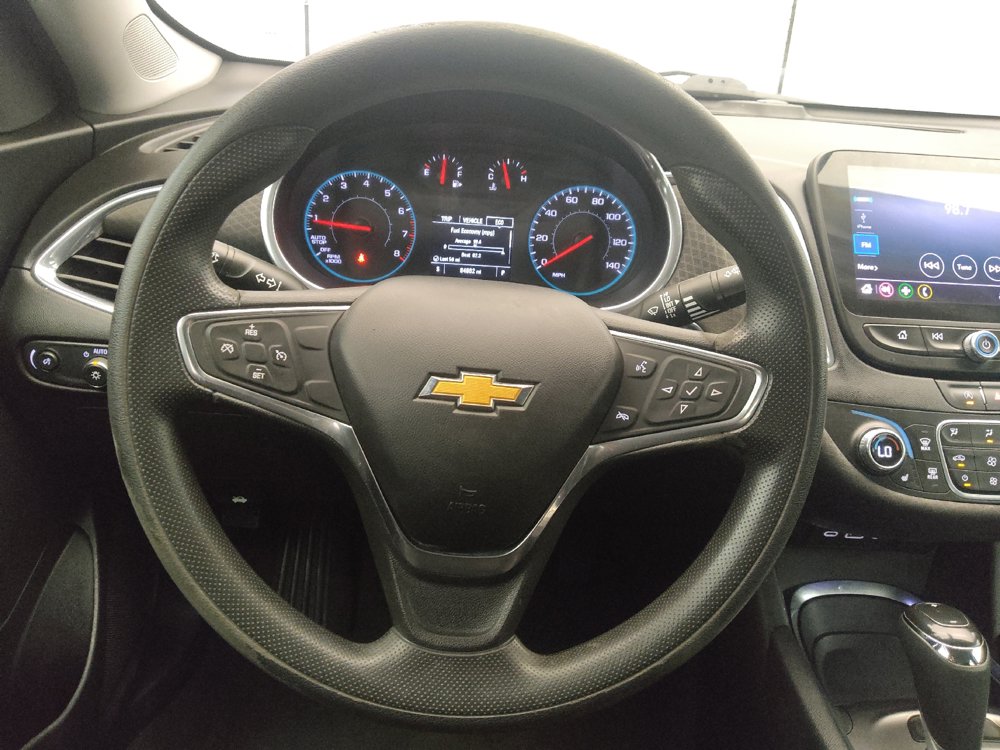 Used 2020 Chevrolet Malibu LT FWD image 22