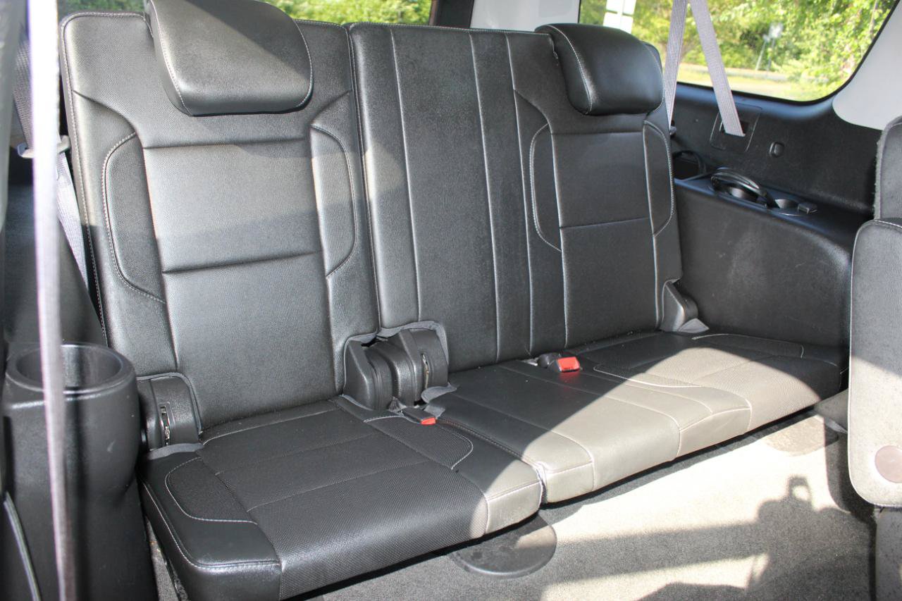 Used 2017 GMC Yukon XL SLT w/ Open Road Package AWD/4WD image 21
