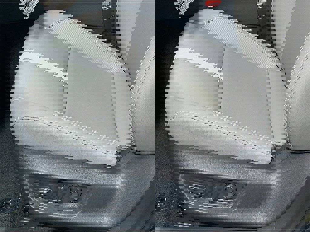 New 2026 Toyota Camry SE image 19