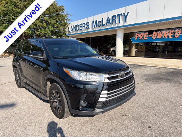 Used 2018 Toyota Highlander LE