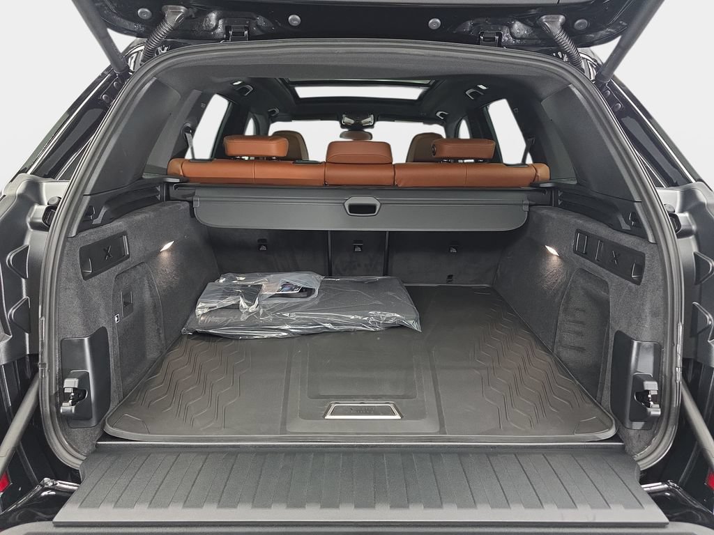 New 2026 BMW X5 M60i AWD/4WD image 12