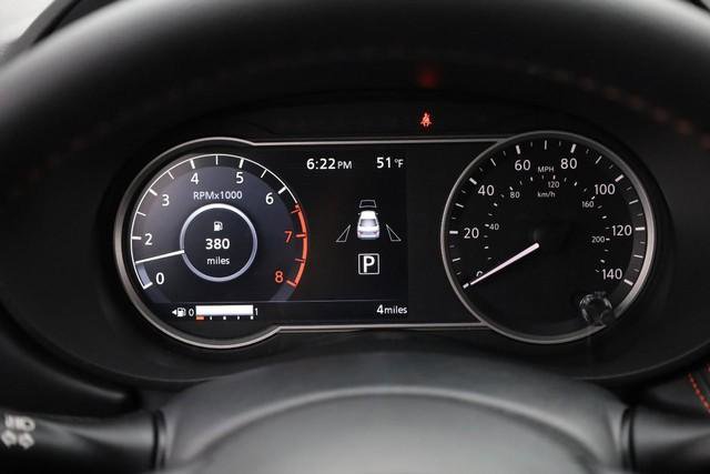 New 2025 Nissan Versa SR w/ Trunk Package image 10