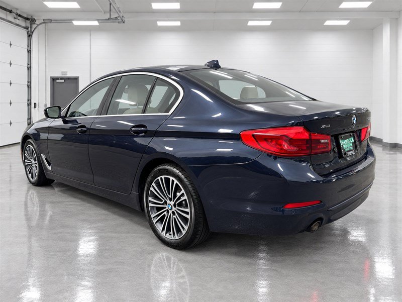 Used 2020 BMW 530i xDrive w/ Convenience Package AWD/4WD image 5