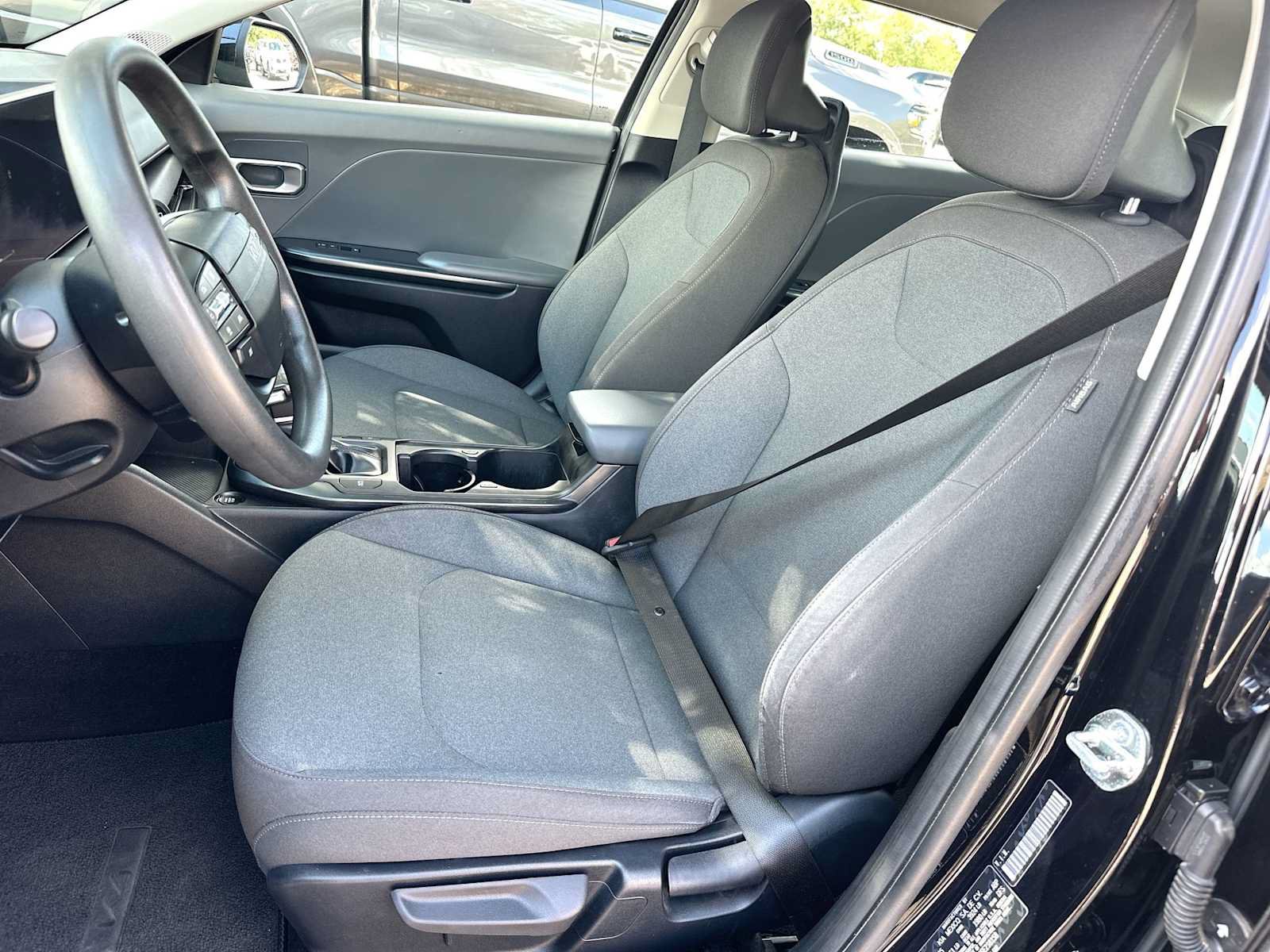 Used 2025 Kia K4 FWD image 17