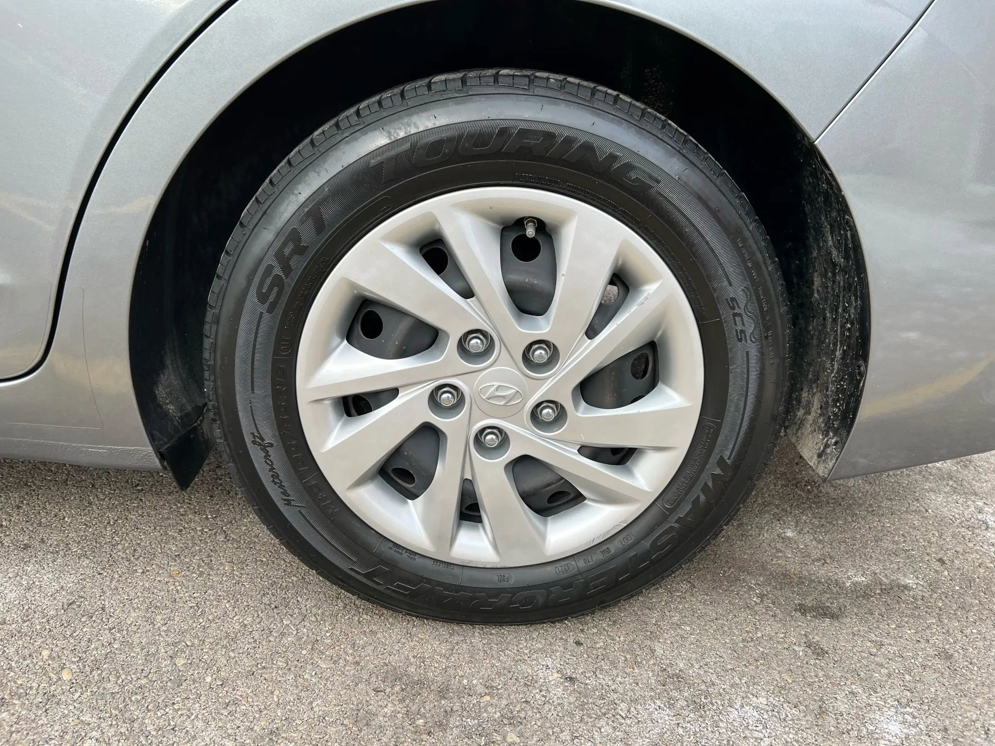 Used 2017 Hyundai Elantra SE image 12