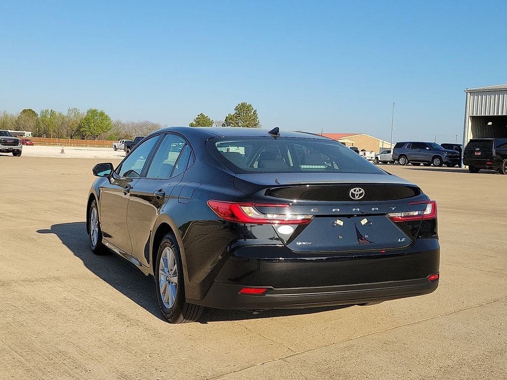 Used 2025 Toyota Camry LE FWD image 4
