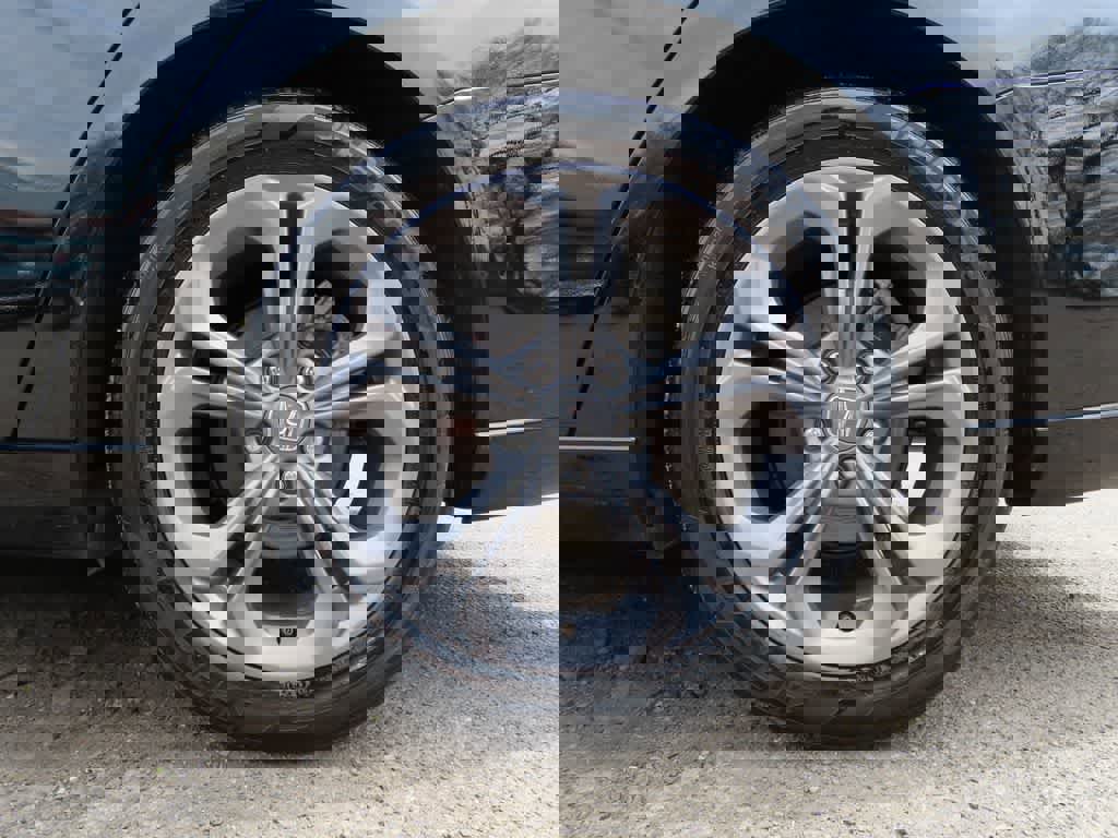 Certified 2024 Honda Accord EX-L image 9