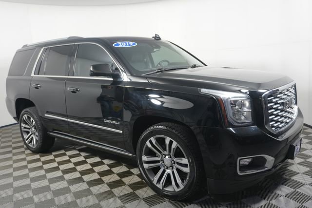 Used 2019 GMC Yukon Denali w/ Denali Ultimate Package image 2