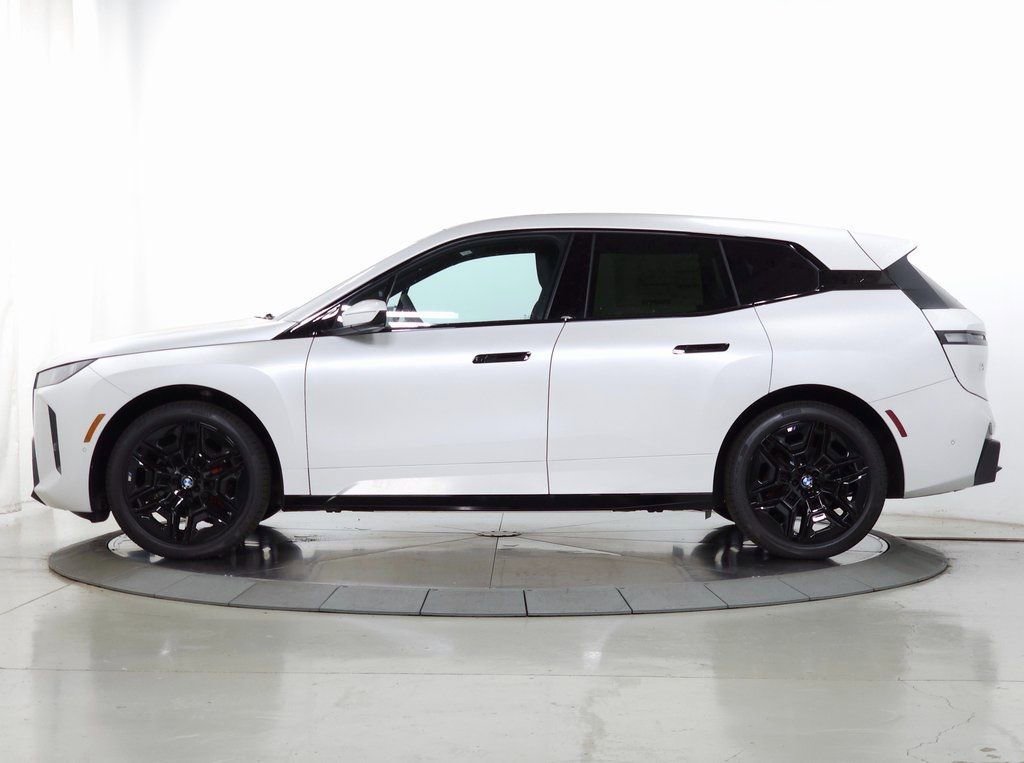 New 2026 BMW iX xDrive45 image 5