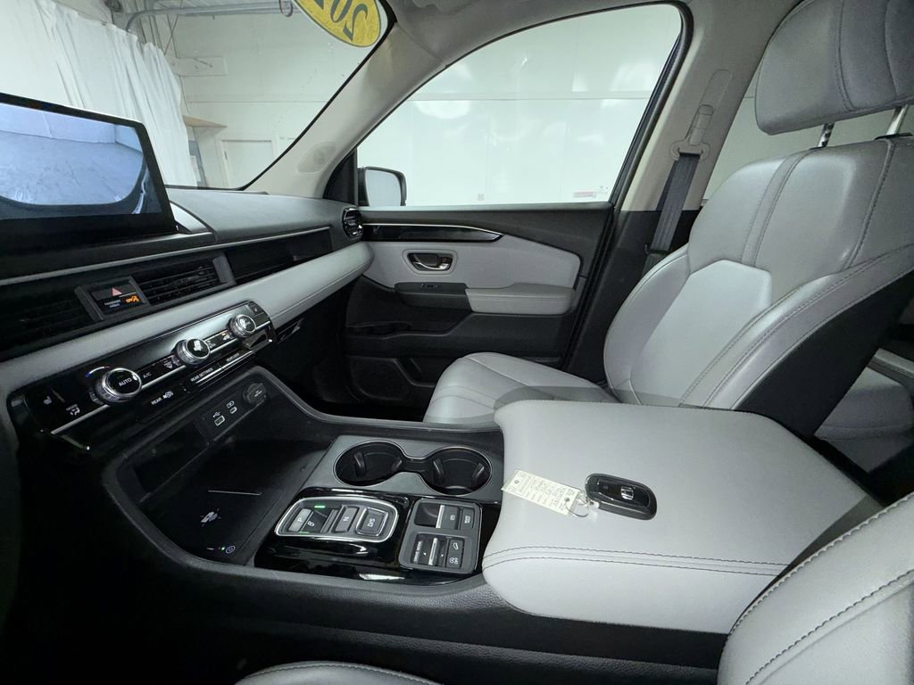 Used 2024 Honda Pilot EX-L image 22