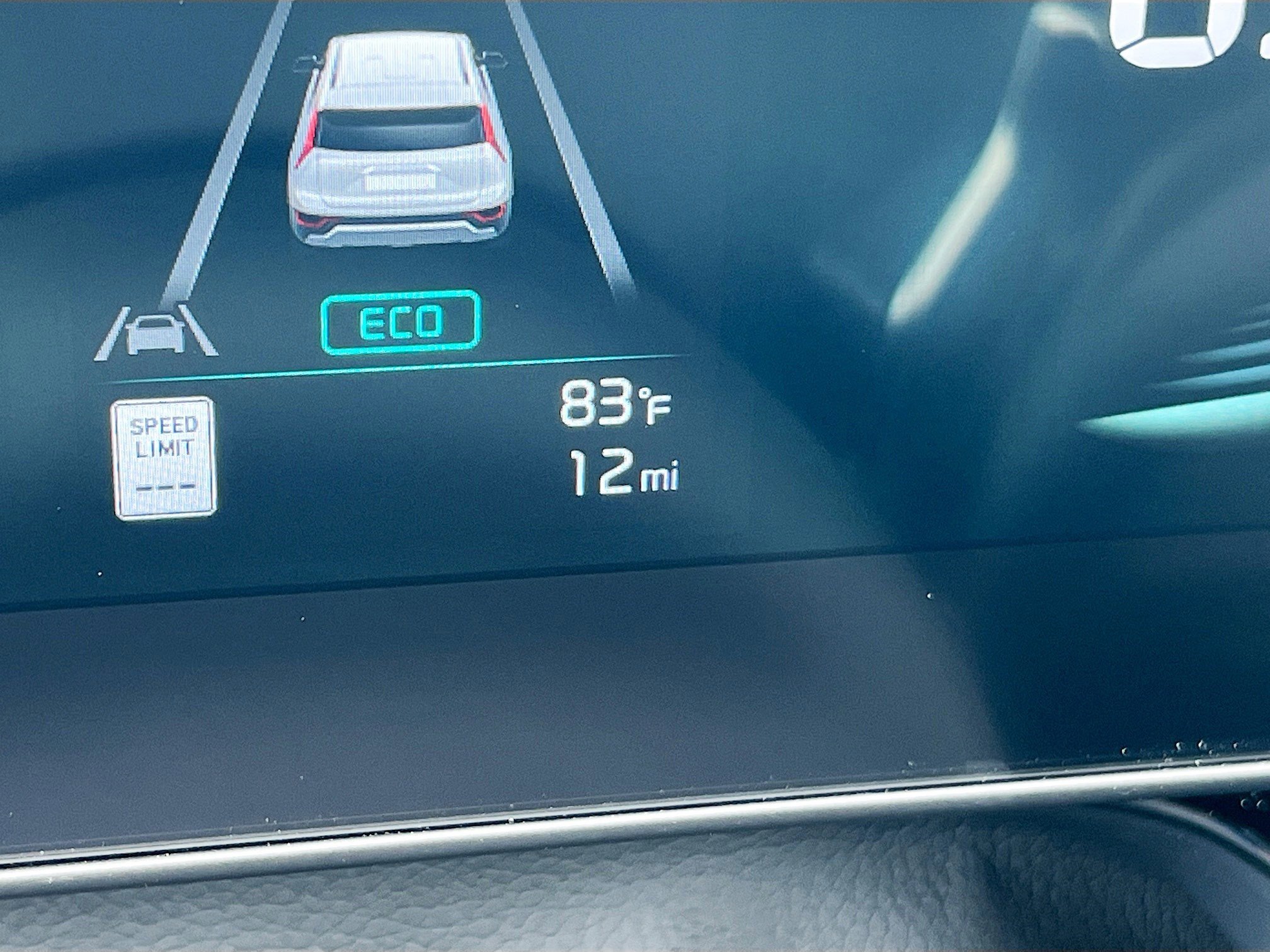 New 2025 Kia Niro EX Touring image 18