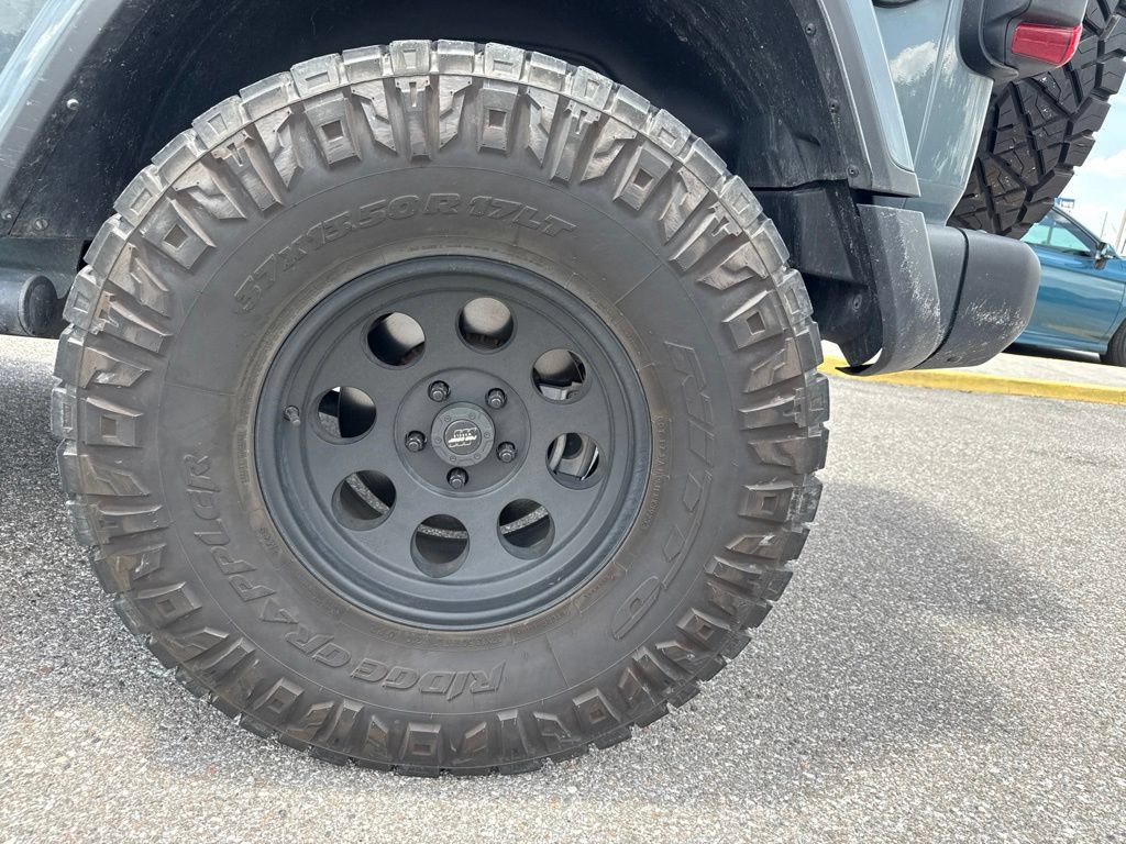 Used 2024 Jeep Wrangler Unlimited Rubicon AWD/4WD image 9