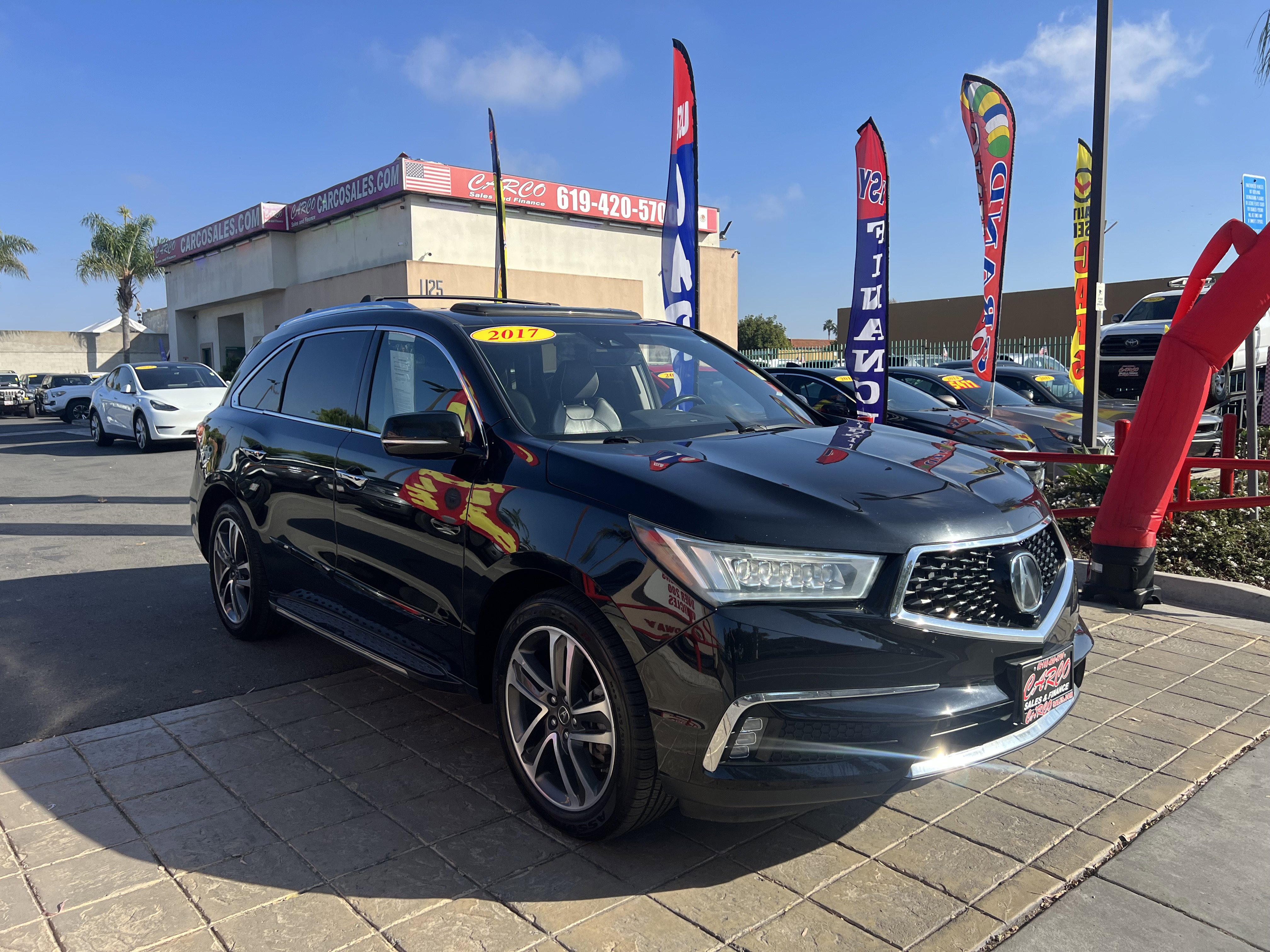 Used 2017 Acura MDX SH-AWD image 2